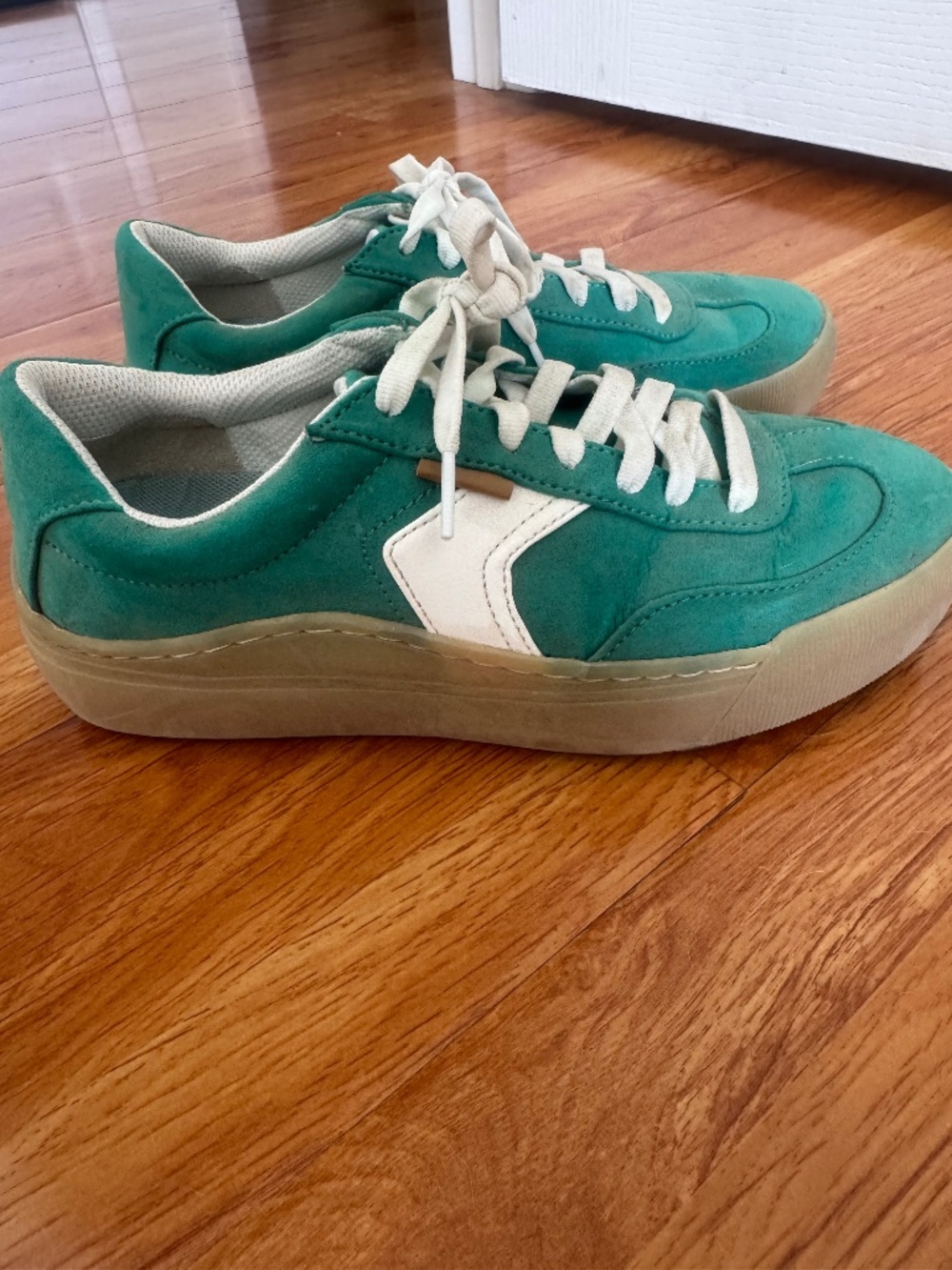 Dr. Scholl's Time Off Sneaker